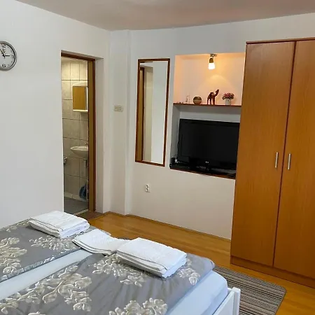 Apartamento Sedrenik