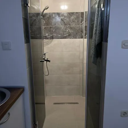 Apartamento Sedrenik